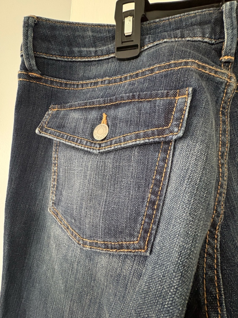 Banana Republic NWT Bootcut Jeans size 10P - Picture 9 of 9